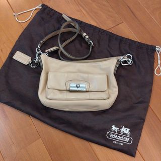 コーチ(COACH)のcoach　ショルダーバッグ(ショルダーバッグ)