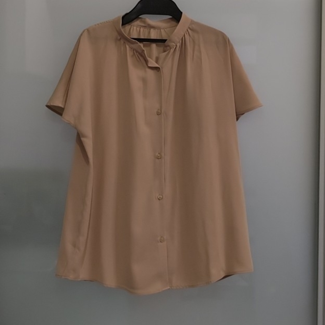 GU(ジーユー)の【GU】ドレープバンドカラーシャツ(半袖) レディースのトップス(シャツ/ブラウス(半袖/袖なし))の商品写真