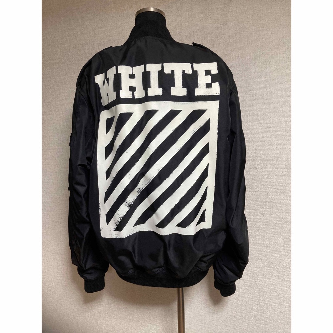 OFF-WHITE(オフホワイト)のoffwhiteオフホワイト　プリントボンバージャケット メンズのジャケット/アウター(フライトジャケット)の商品写真