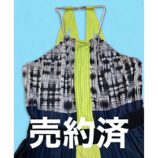 ビーシービージーマックスアズリア(BCBGMAXAZRIA)のmariko様　売約済　BCBG MAXAZRIA ワンピース ロング リゾート(ロングワンピース/マキシワンピース)