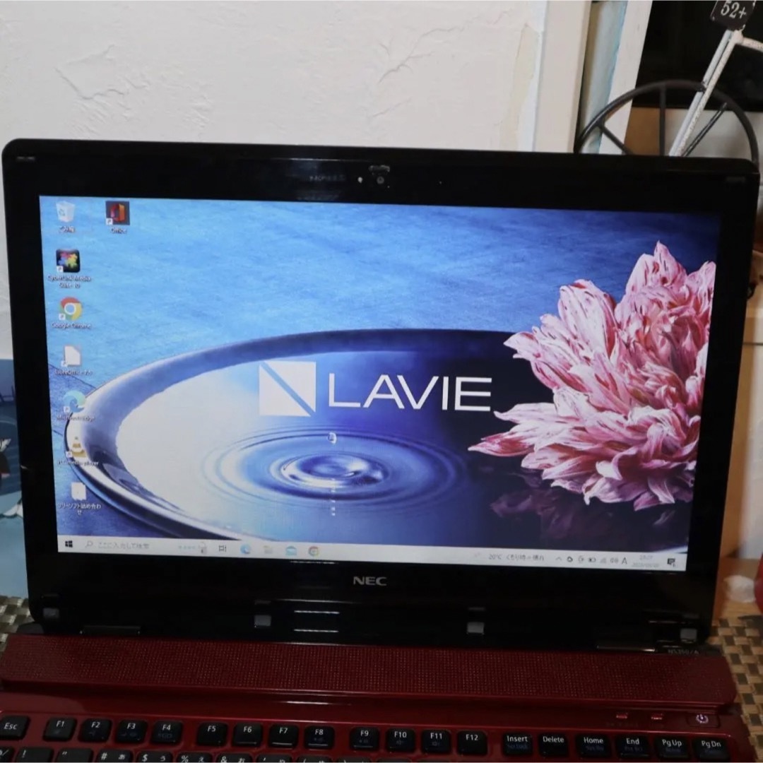 NEC(エヌイーシー)のNEC人気の赤Win10/Corei3＆SSD/ブルーレイ/メ8G/無線/カメラ スマホ/家電/カメラのPC/タブレット(ノートPC)の商品写真