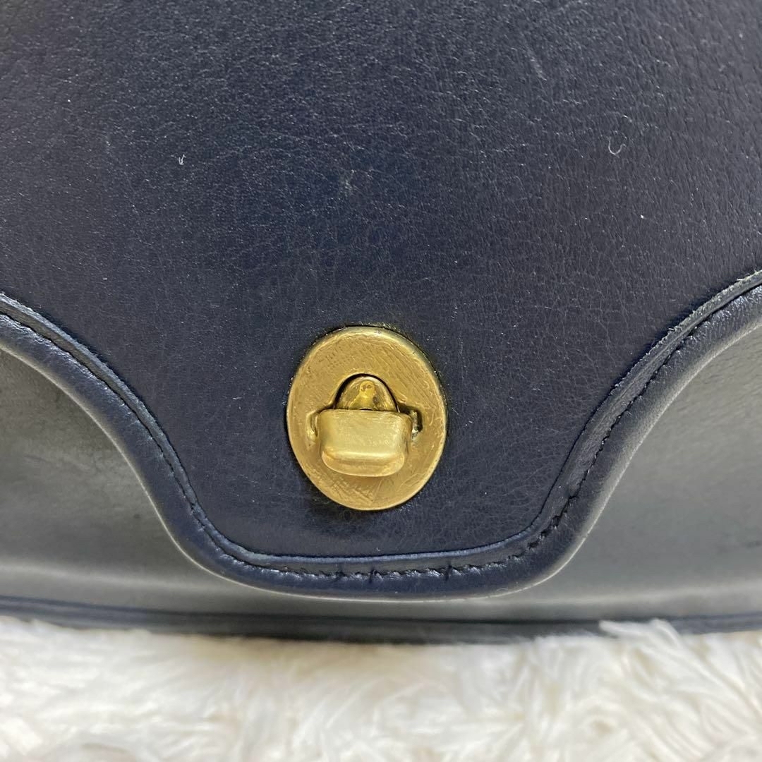 美品 Coach オールドコーチ ターンロック ショルダーバッグ レザー