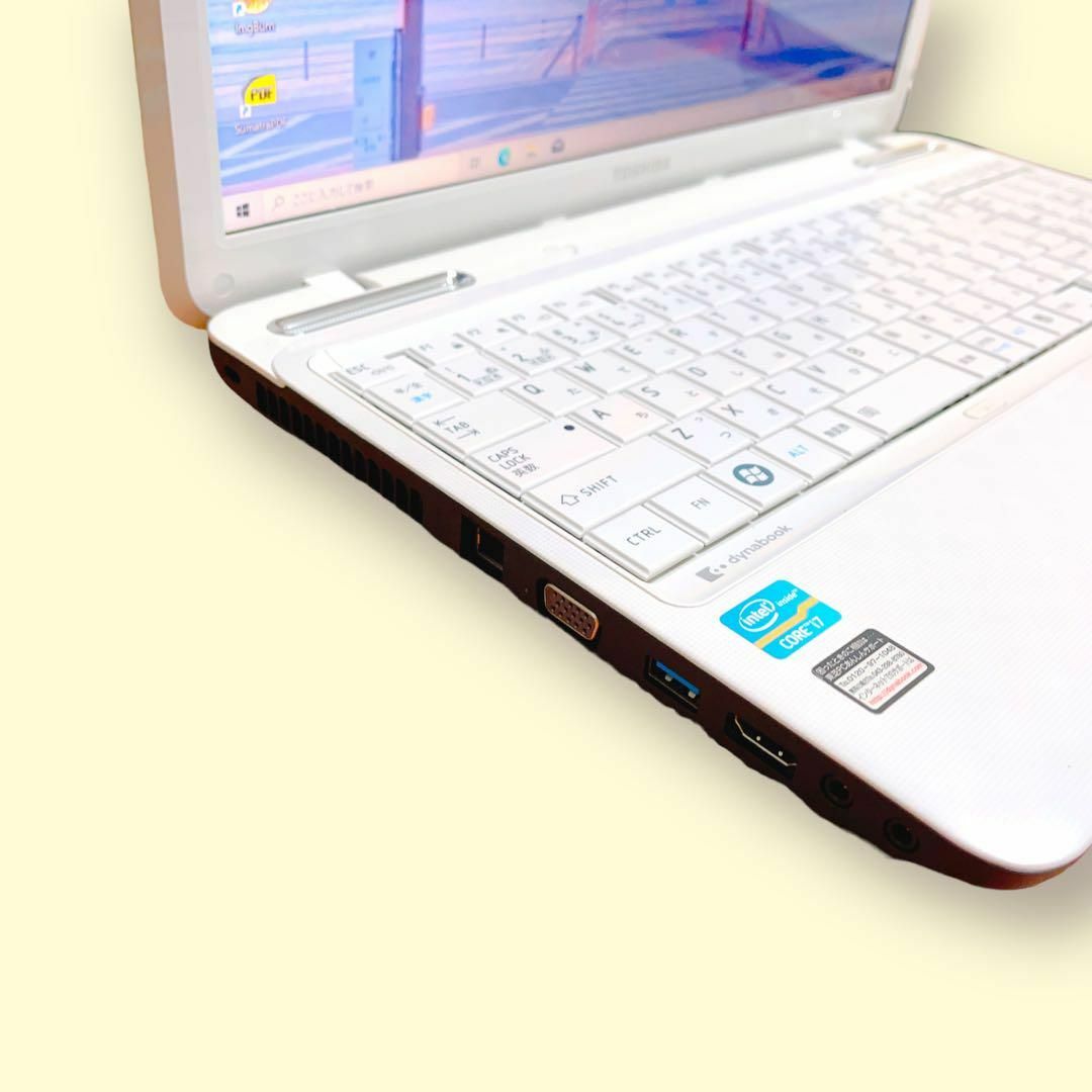 Core i7✨すぐに使える✨白ノートパソコン✨カメラ付き✨ブルーレイ✨-