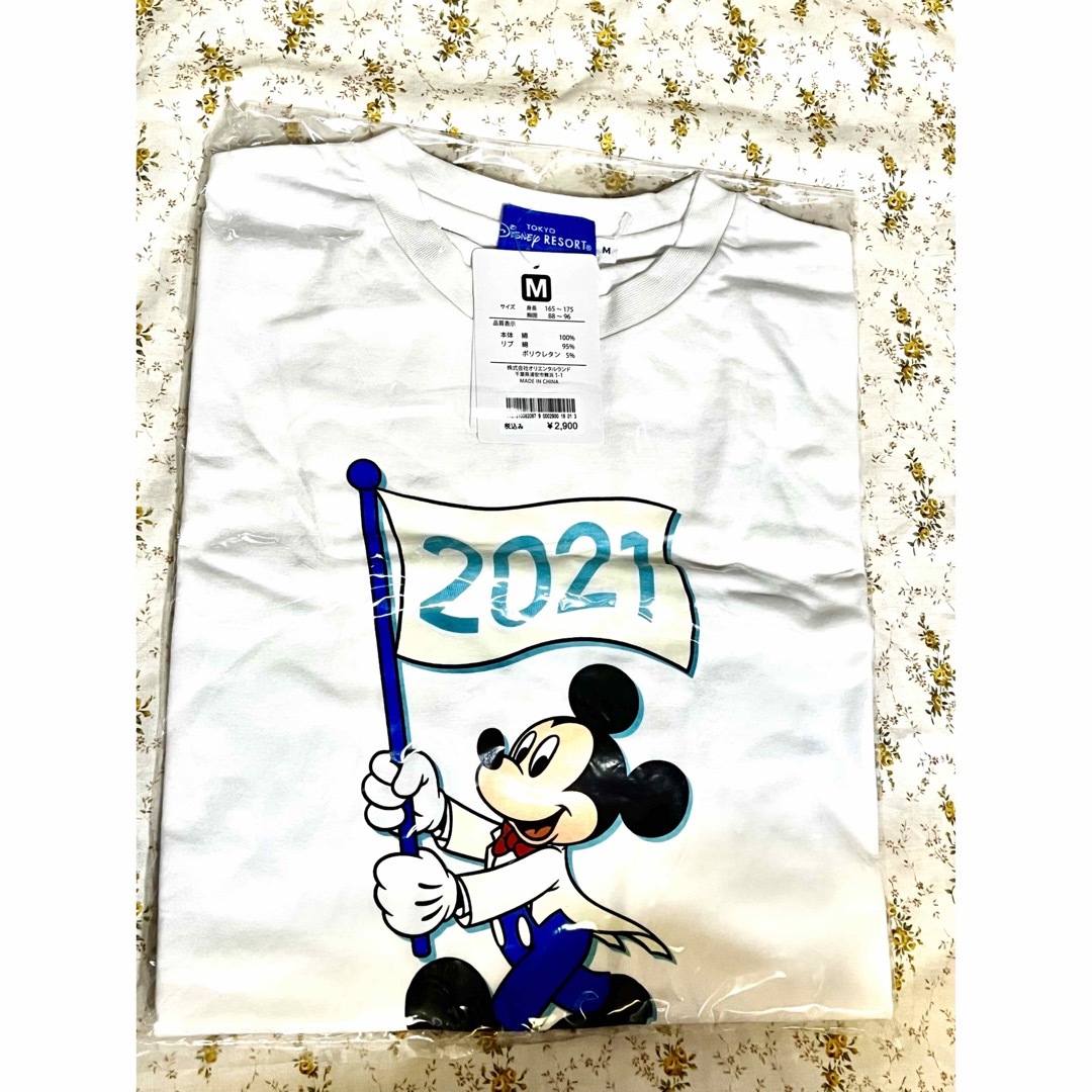 新品未開封Mサイズディズニーリゾート2021年ミッキーTシャツ メンズのトップス(Tシャツ/カットソー(半袖/袖なし))の商品写真