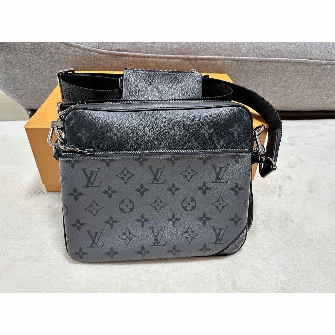 LOUIS VUITTON エクリプス　トリオメッセンジャー