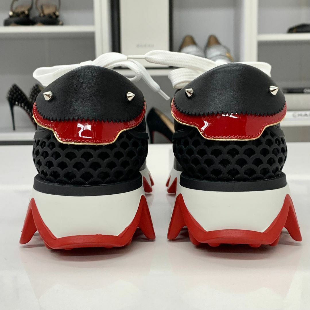 クリスチャンルブタン Loubishark スパイク スニーカー
