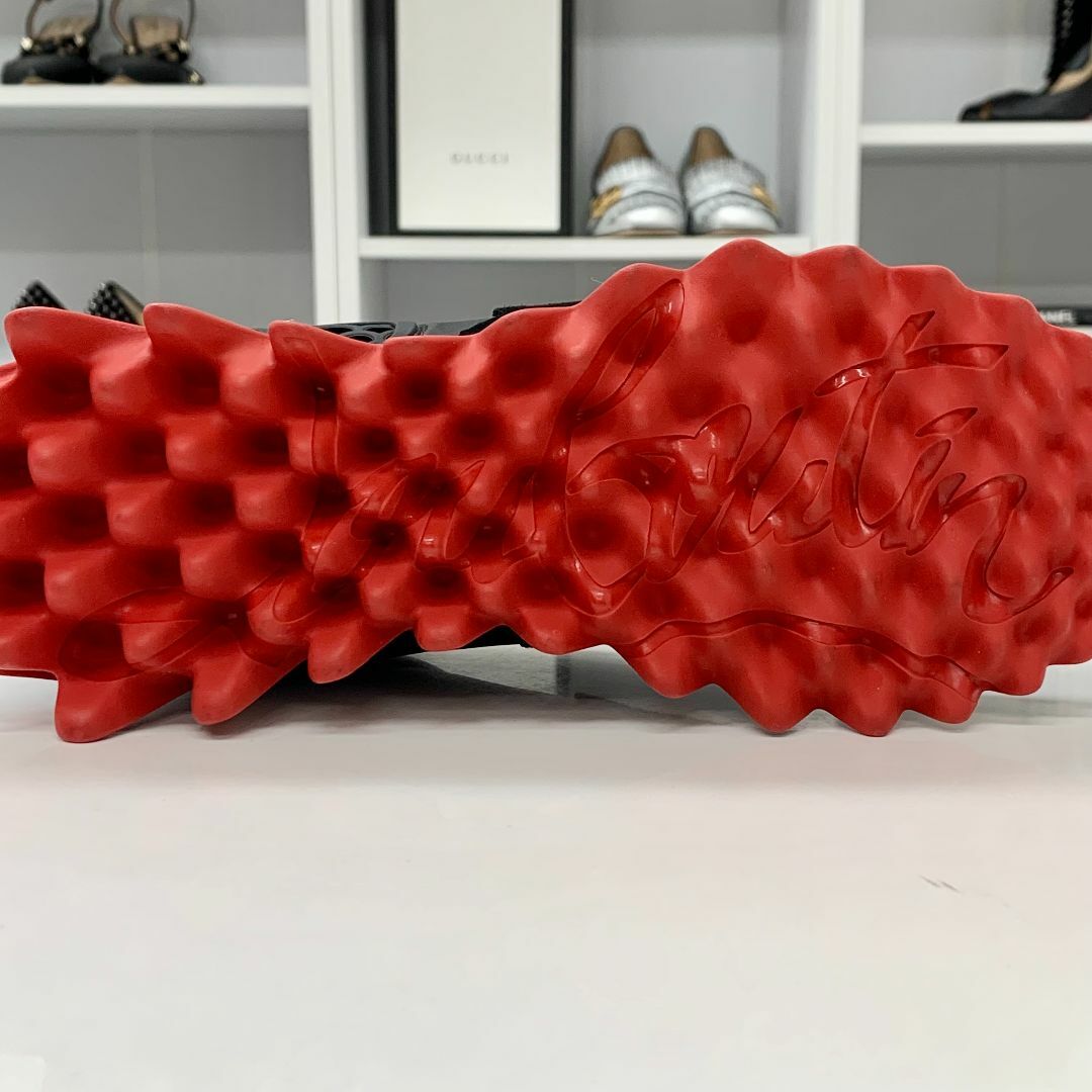 Christian Louboutin(クリスチャンルブタン)の7212 クリスチャンルブタン Loubishark スパイク スニーカー レディースの靴/シューズ(スニーカー)の商品写真