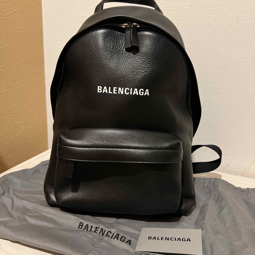 Balenciaga(バレンシアガ)のバレンシアガ　リュック　バックパック　ロゴ　 メンズのバッグ(バッグパック/リュック)の商品写真