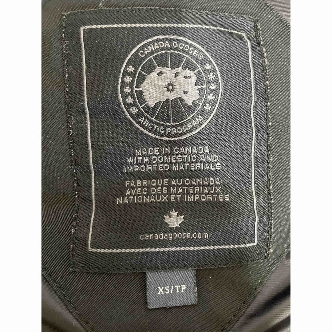 CANADA GOOSE(カナダグース)の【美品希少】 カナダグース シャトー ブラックディスク ブラックレーベル XS メンズのジャケット/アウター(ダウンジャケット)の商品写真