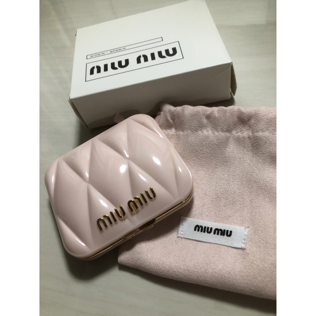miumiu miumiu ノベルティ ミラー ピンク 箱付きの通販 by ユミ's shop｜ミュウミュウならラクマ