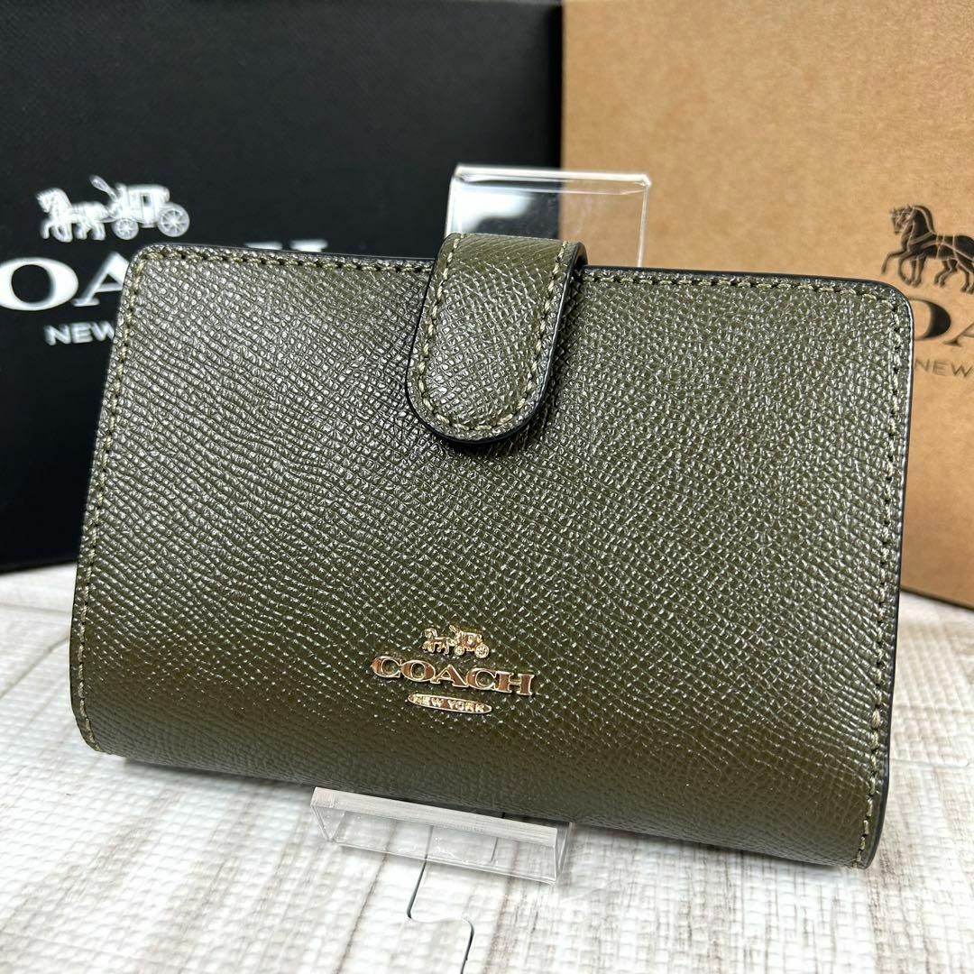 未使用品・希少色 COACH コーチ ✨ 二つ折り財布 レザー カーキ