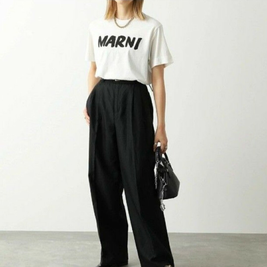 Marni(マルニ)のタグ付き新品未使用▪️マルニロゴTシャツ  白×黒 ▪️送料無料▪️即日発送 レディースのトップス(Tシャツ(半袖/袖なし))の商品写真