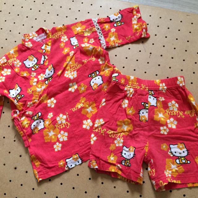 ハローキティ I サンリオ キティーちゃん 甚平 100 浴衣 子供 キャラクター 夏祭り の通販 By おまとめ購入大歓迎 転売ok ハローキティならラクマ ハローキティ I サンリオ キティーちゃん 甚平 100 浴衣 子供 キャラクター 夏祭り の通販 By おまとめ購入大歓迎 転売ok ハローキティならラクマ