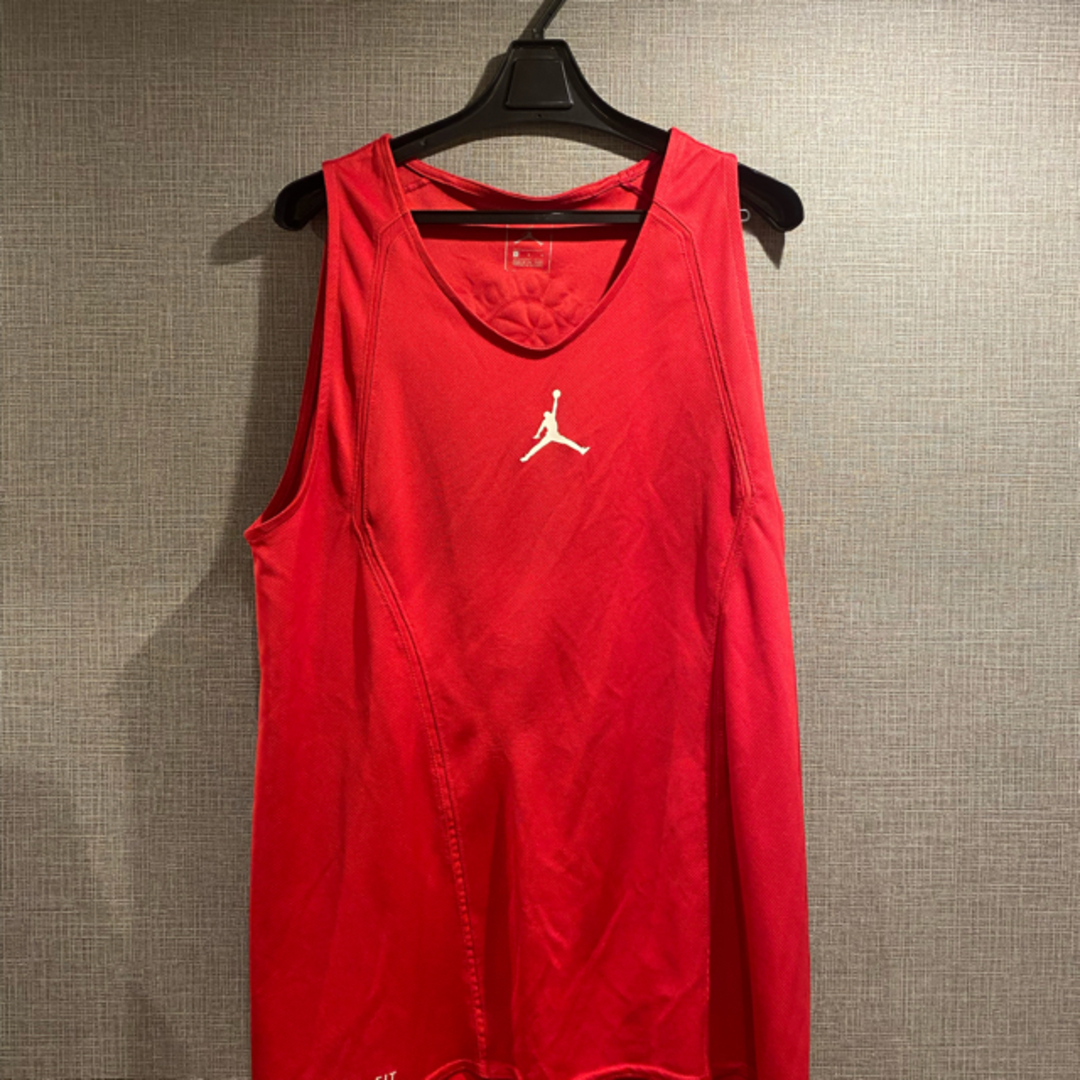 Jordan Brand（NIKE）(ジョーダン)のジョーダン タンクトップ Lサイズ 赤 メンズのトップス(タンクトップ)の商品写真