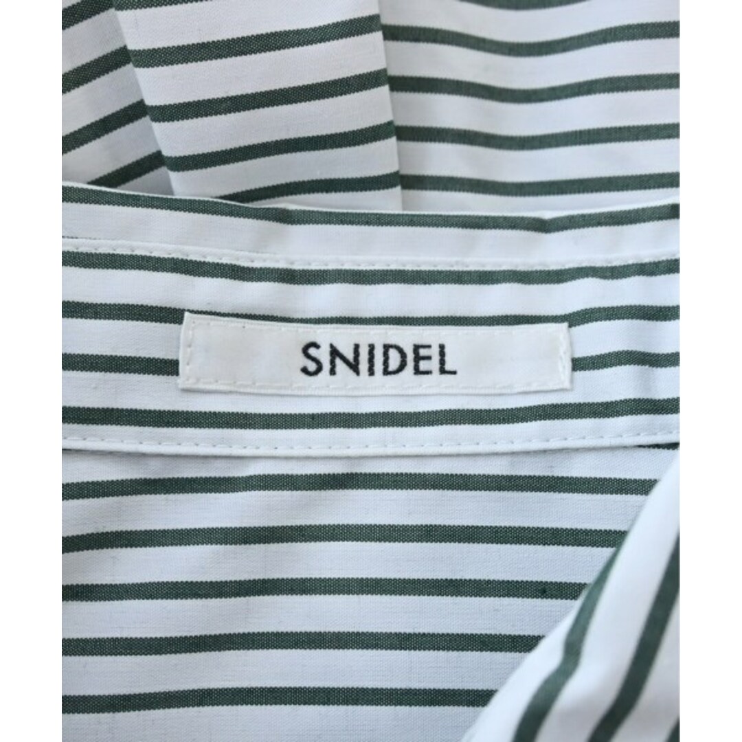 SNIDEL(スナイデル)のSNIDEL スナイデル カジュアルシャツ ONE 白x緑(ストライプ) 【古着】【中古】 レディースのトップス(シャツ/ブラウス(長袖/七分))の商品写真