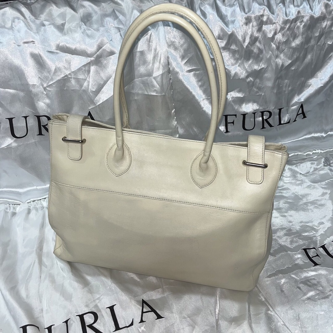 FURLA フルラ　トートバッグ　ハンドバッグ　肩掛け　オフホワイト　極美品 | フリマアプリ ラクマ