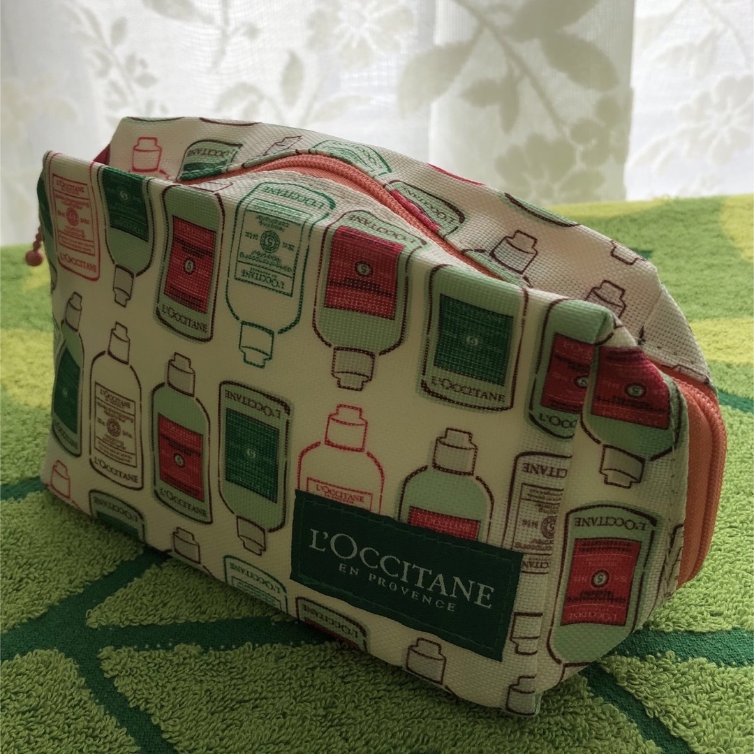 L'OCCITANE(ロクシタン)のロクシタン　ポーチ　ノベルティ  新品未開封 レディースのファッション小物(ポーチ)の商品写真