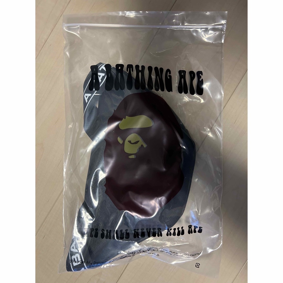 A BATHING APE(アベイシングエイプ)のBAPE◆A BATHING APE／◆レザー調ウエストポーチ◆付録品ノベルティ メンズのバッグ(ウエストポーチ)の商品写真