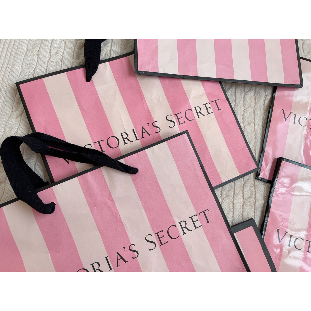 Victoria's Secret(ヴィクトリアズシークレット)のVictorias'secret ヴィクトリアシークレットショッパー　まとめ売り レディースのバッグ(ショップ袋)の商品写真