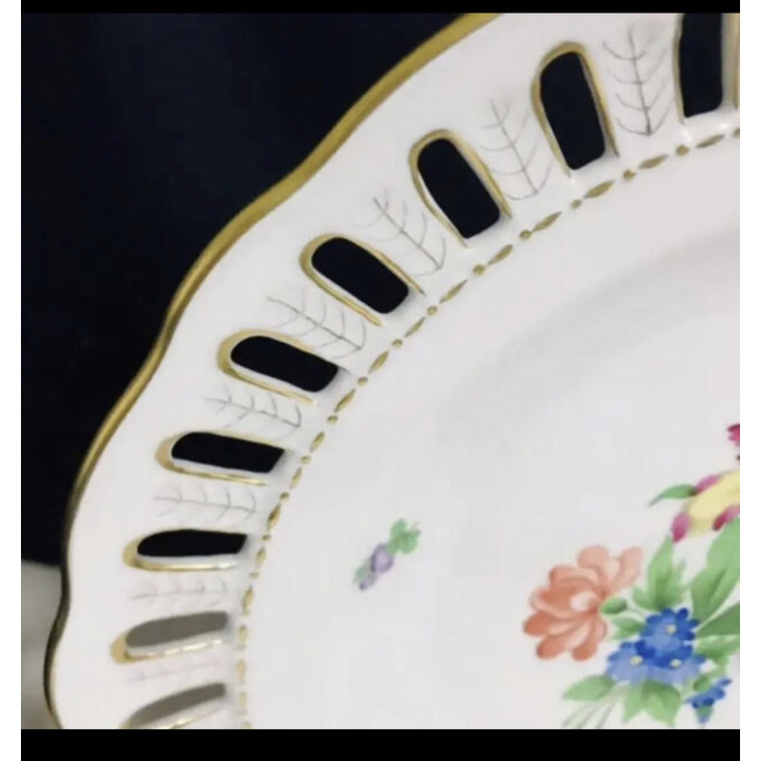 Herend(ヘレンド)のヘレンド   チューリップの花束　チューリップブーケ オープンワーク 透かし皿 インテリア/住まい/日用品のキッチン/食器(食器)の商品写真