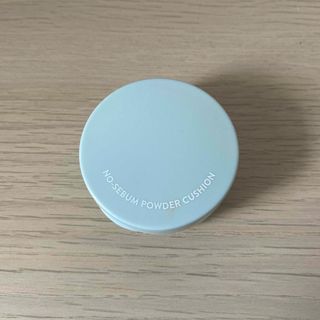 イニスフリー(Innisfree)のイニスフリー  ノーセバム　パウダー　クッション　21N(ファンデーション)