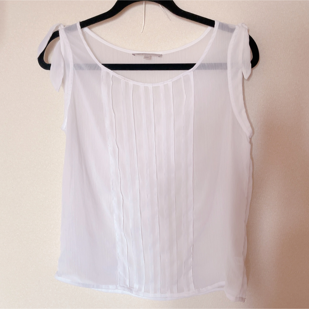 GAP(ギャップ)の袖リボン　白シースルートップス レディースのトップス(シャツ/ブラウス(半袖/袖なし))の商品写真