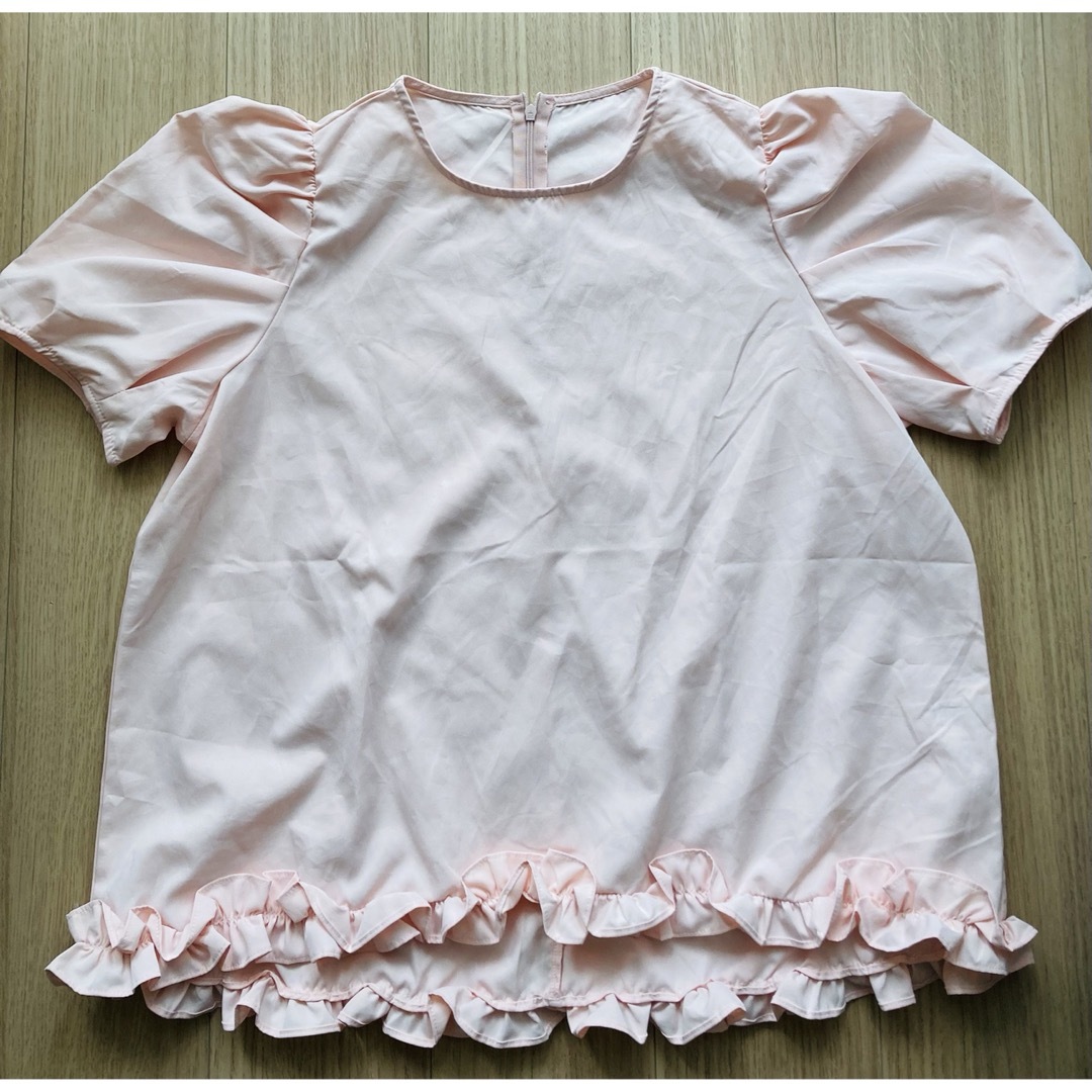 【着用1回】裾フリル ペプラム ブラウス ピンク レディースのトップス(シャツ/ブラウス(半袖/袖なし))の商品写真
