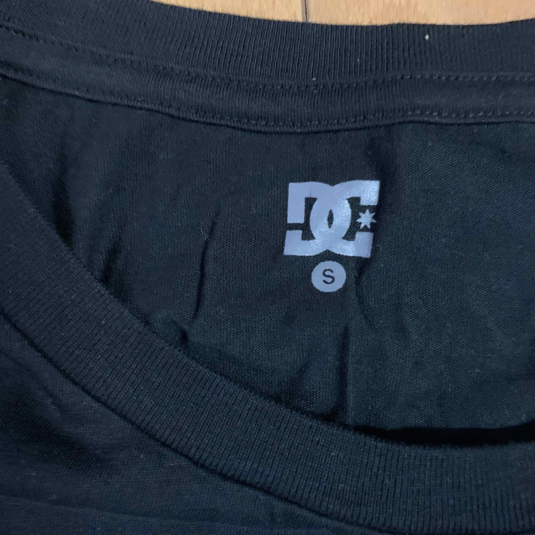DC(ディーシー)のDC  Tシャツ　未使用 レディースのトップス(Tシャツ(半袖/袖なし))の商品写真