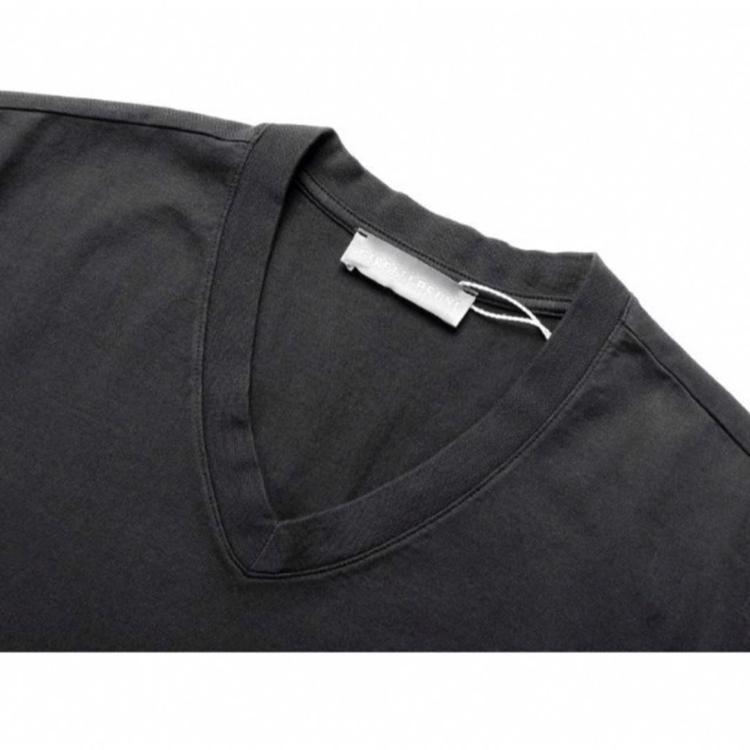 GIRELLI BRUNI(ジレッリブルーニ)の10日限定 新品 GIRELLI BRUNI  ジレッリブルーニ Ｖネック メンズのトップス(Tシャツ/カットソー(半袖/袖なし))の商品写真