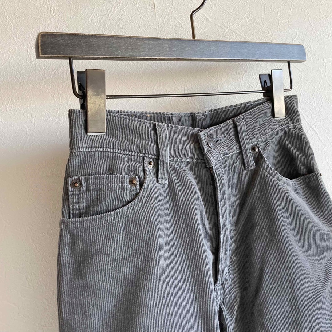 Levi's(リーバイス)のウエスト60cm ネオビンテージ リーバイスw505 コーデュロイパンツ グレー レディースのパンツ(カジュアルパンツ)の商品写真