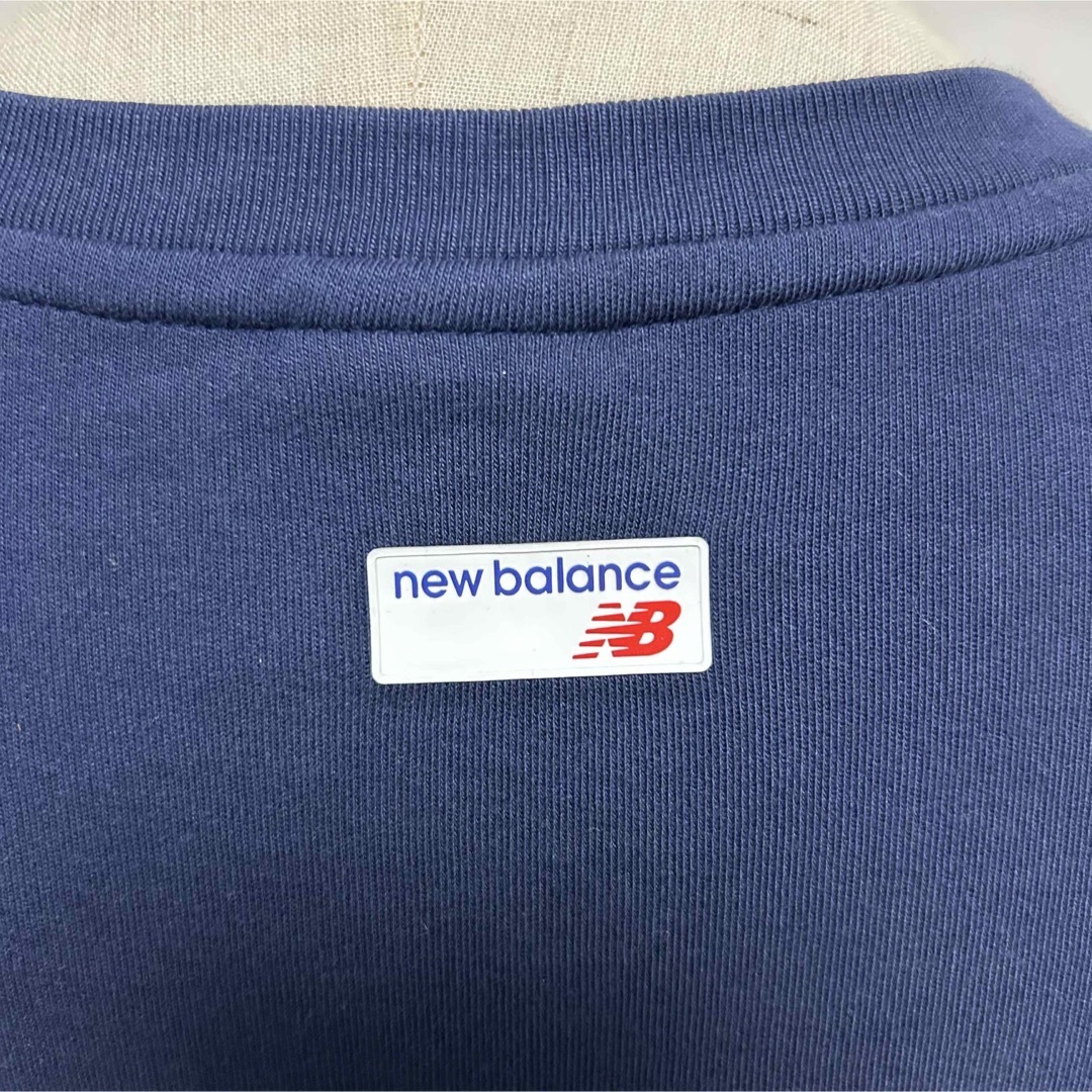 New Balance(ニューバランス)のニューバランス　Tシャツ　半袖　ネイビー　レディース　タイト　ショート丈　美品 レディースのトップス(Tシャツ(半袖/袖なし))の商品写真