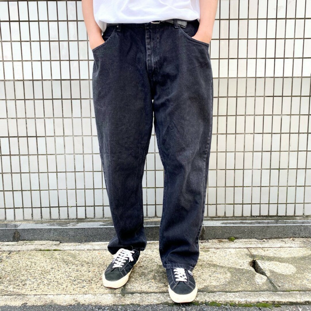 Wrangler(ラングラー)のUS古着 ラングラー Wrangler ブラック デニム パンツ テーパード RELAXED FIT サイズ：W38 L30 ビッグサイズ 976T1CB 【中古】 メンズのスーツ(スラックス/スーツパンツ)の商品写真