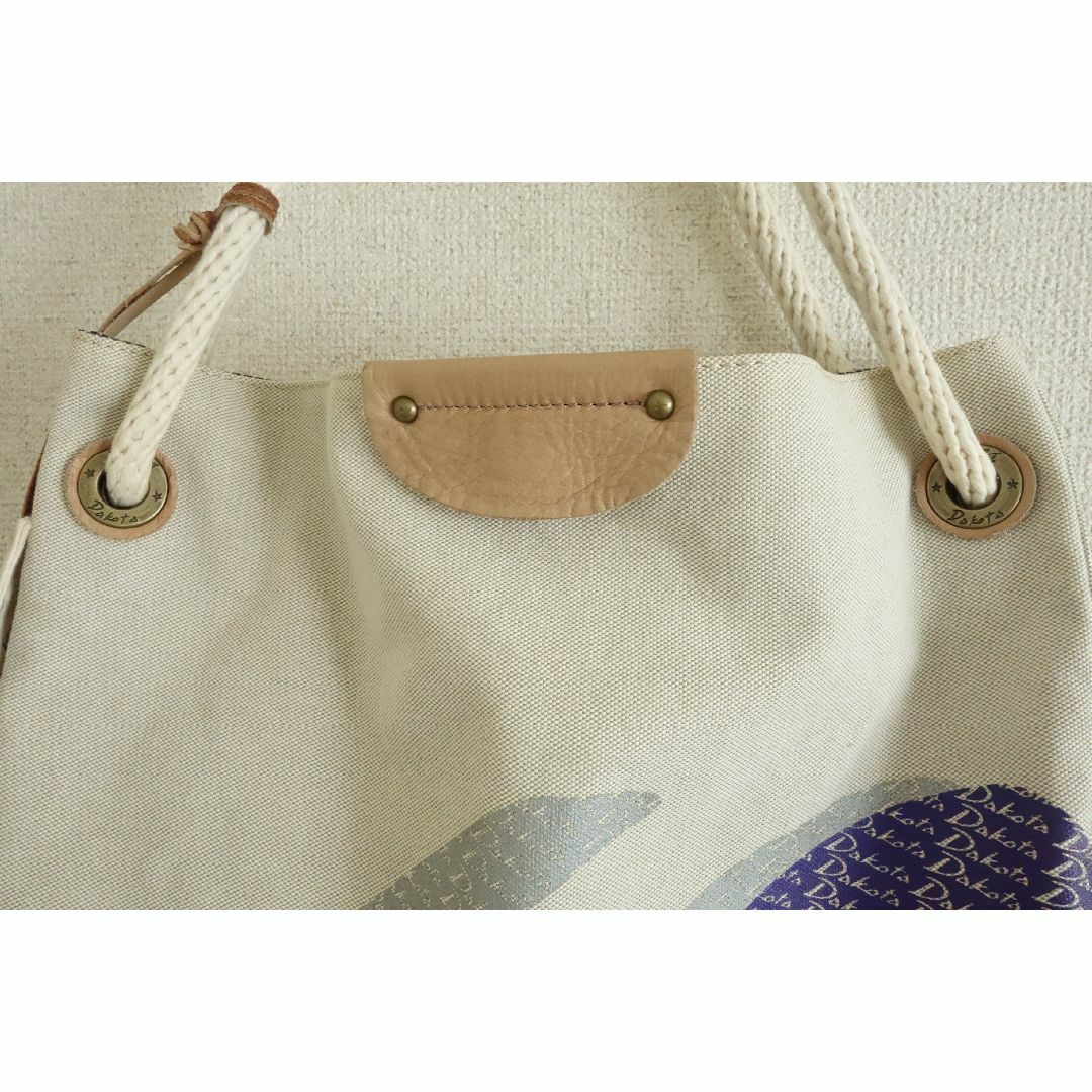 新品 Dakota ダコタ A4収納可 キャンバス ショルダーバッグ