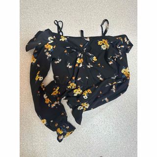 エイチアンドエイチ(H&H)のH&M 花柄オフショルトップス(カットソー(長袖/七分))