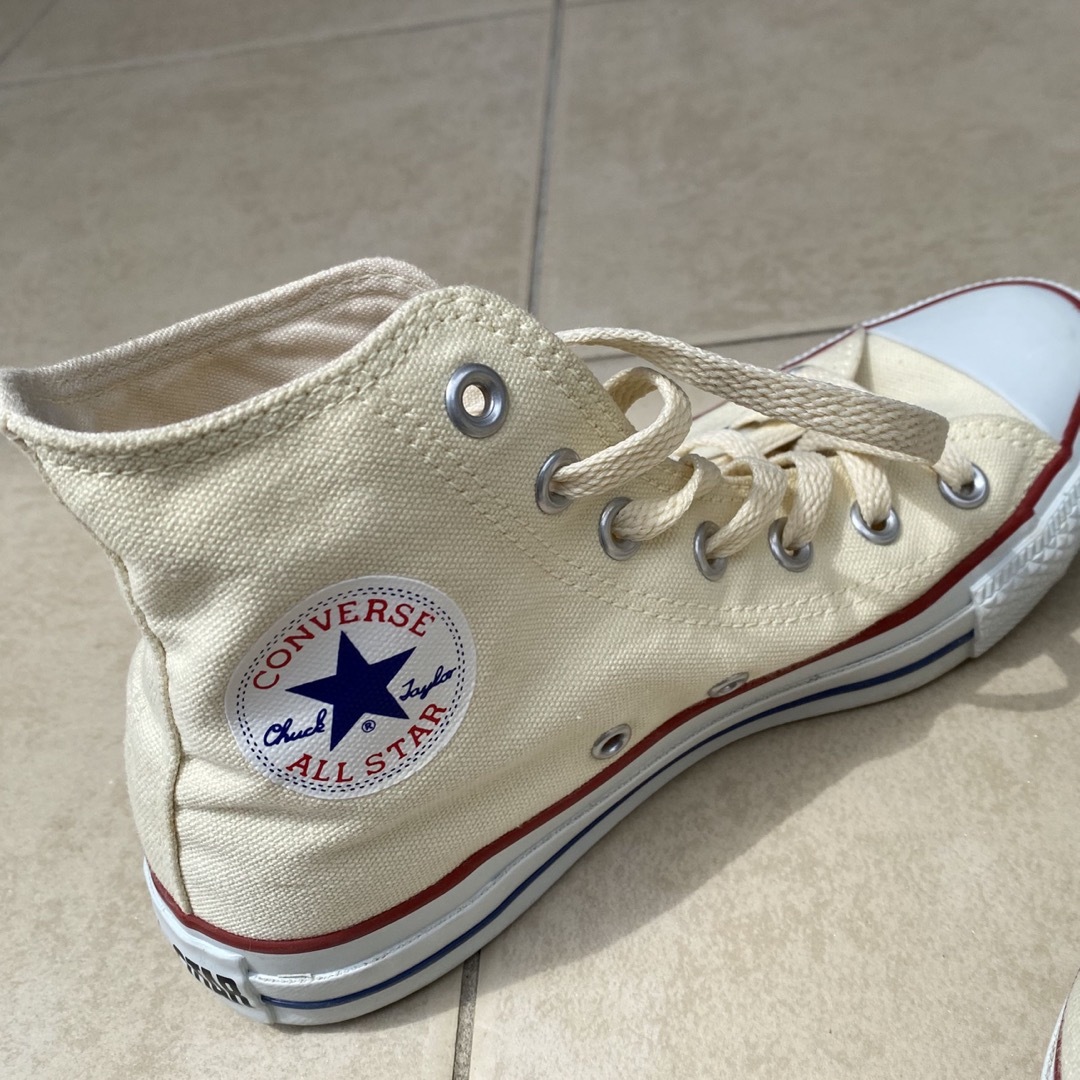 ALL STAR（CONVERSE）(オールスター)のコンバースオールスター　ホワイトスニーカー　23.0 レディースの靴/シューズ(スニーカー)の商品写真