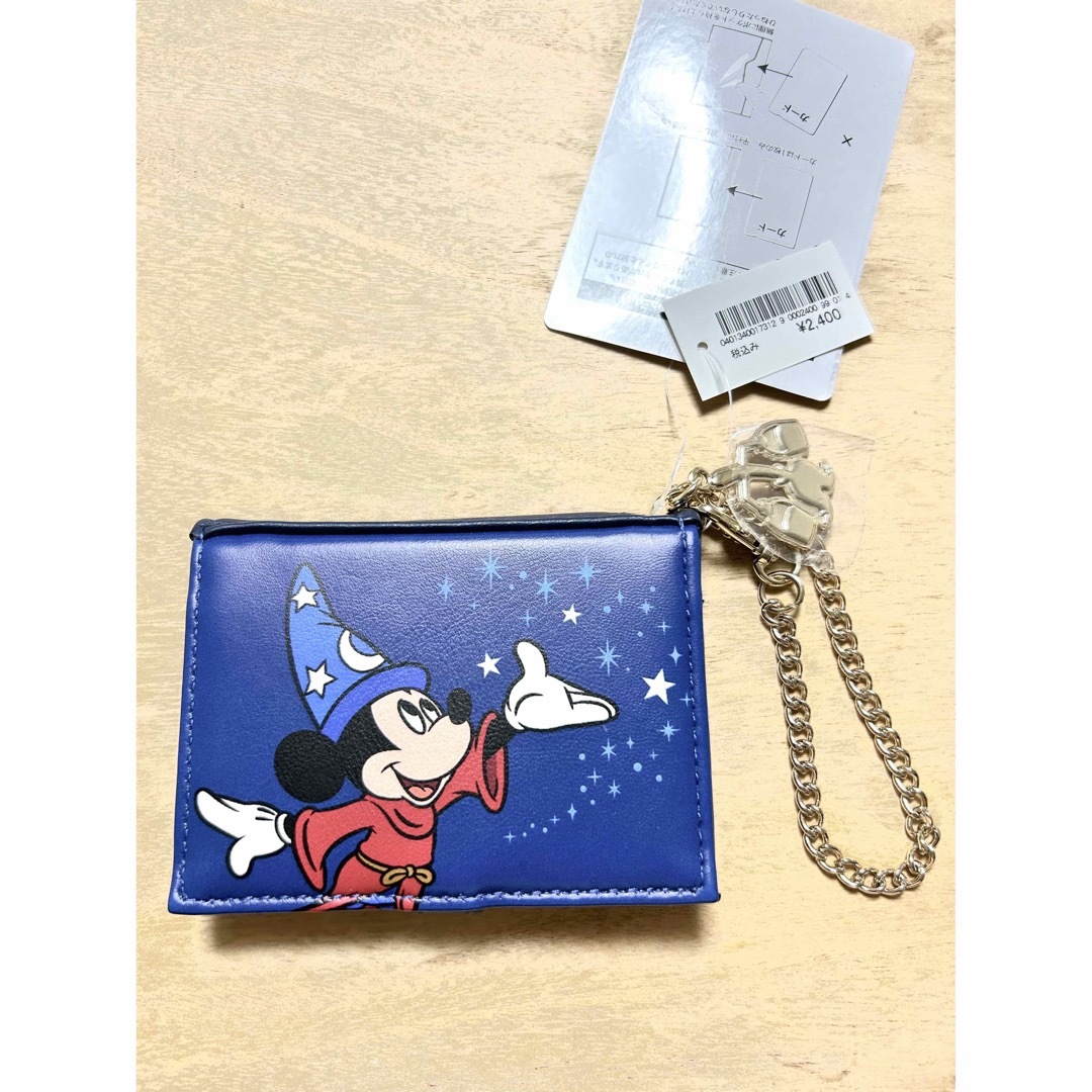 Disney(ディズニー)の専用ディズニー　未使用　パスケース　ファンタジア　ミッキー レディースのファッション小物(名刺入れ/定期入れ)の商品写真