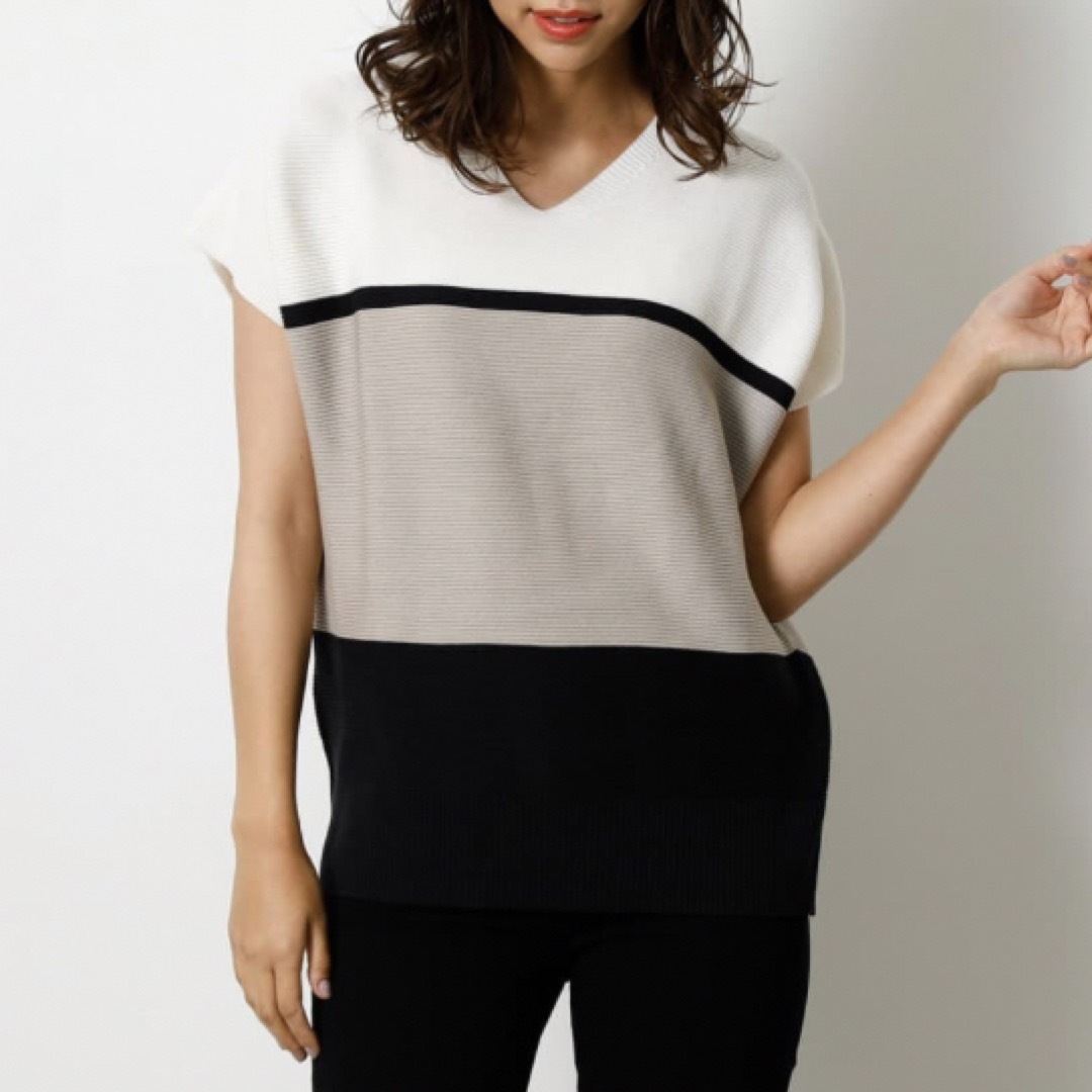 AZUL by moussy(アズールバイマウジー)のアズールバイマウジー✨ LOOSE PANEL KNIT TOP レディースのトップス(カットソー(半袖/袖なし))の商品写真