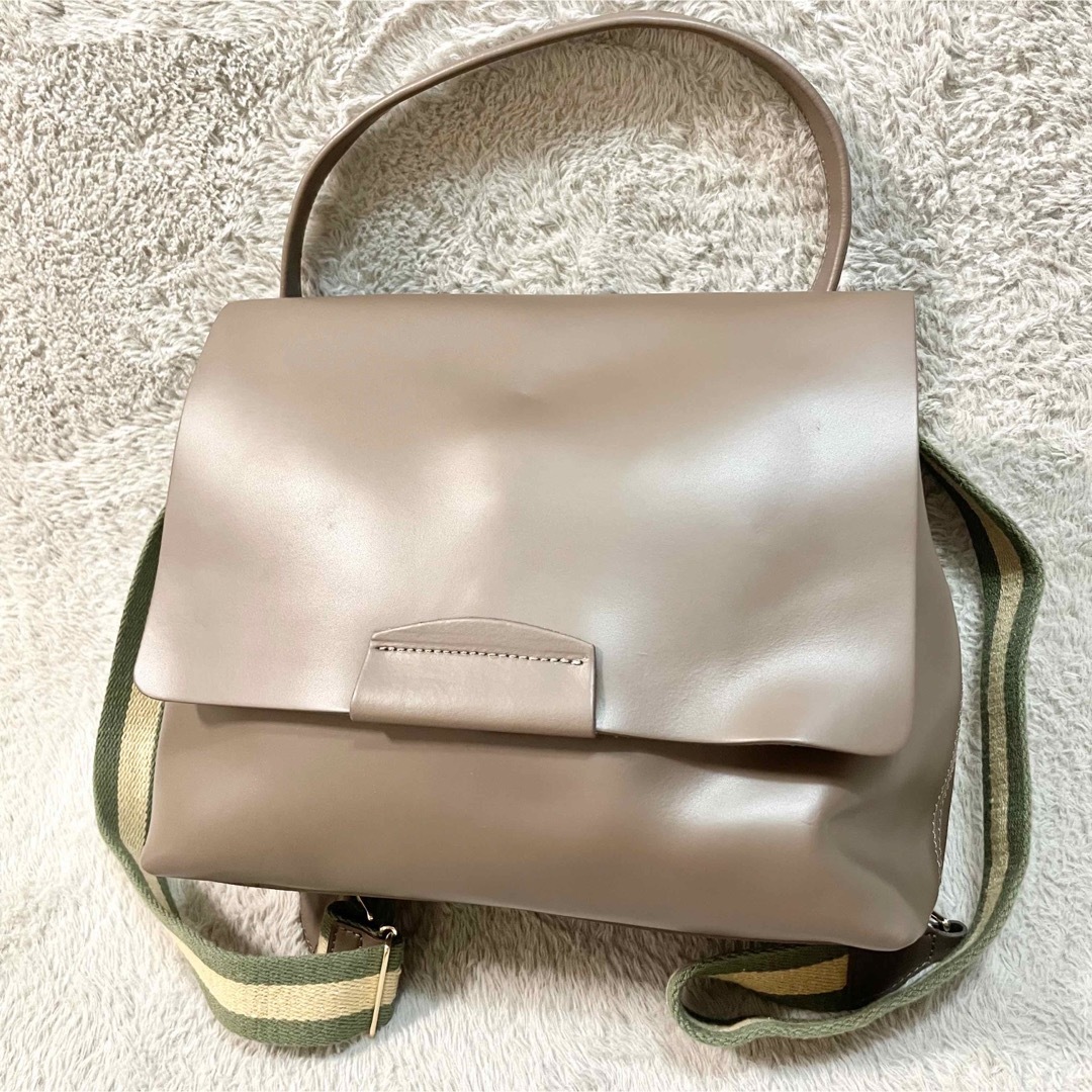 IENA(イエナ)の美品✨パオラヌッティ 4wayバッグ イタリア製 本革 レザー レディースのバッグ(ショルダーバッグ)の商品写真