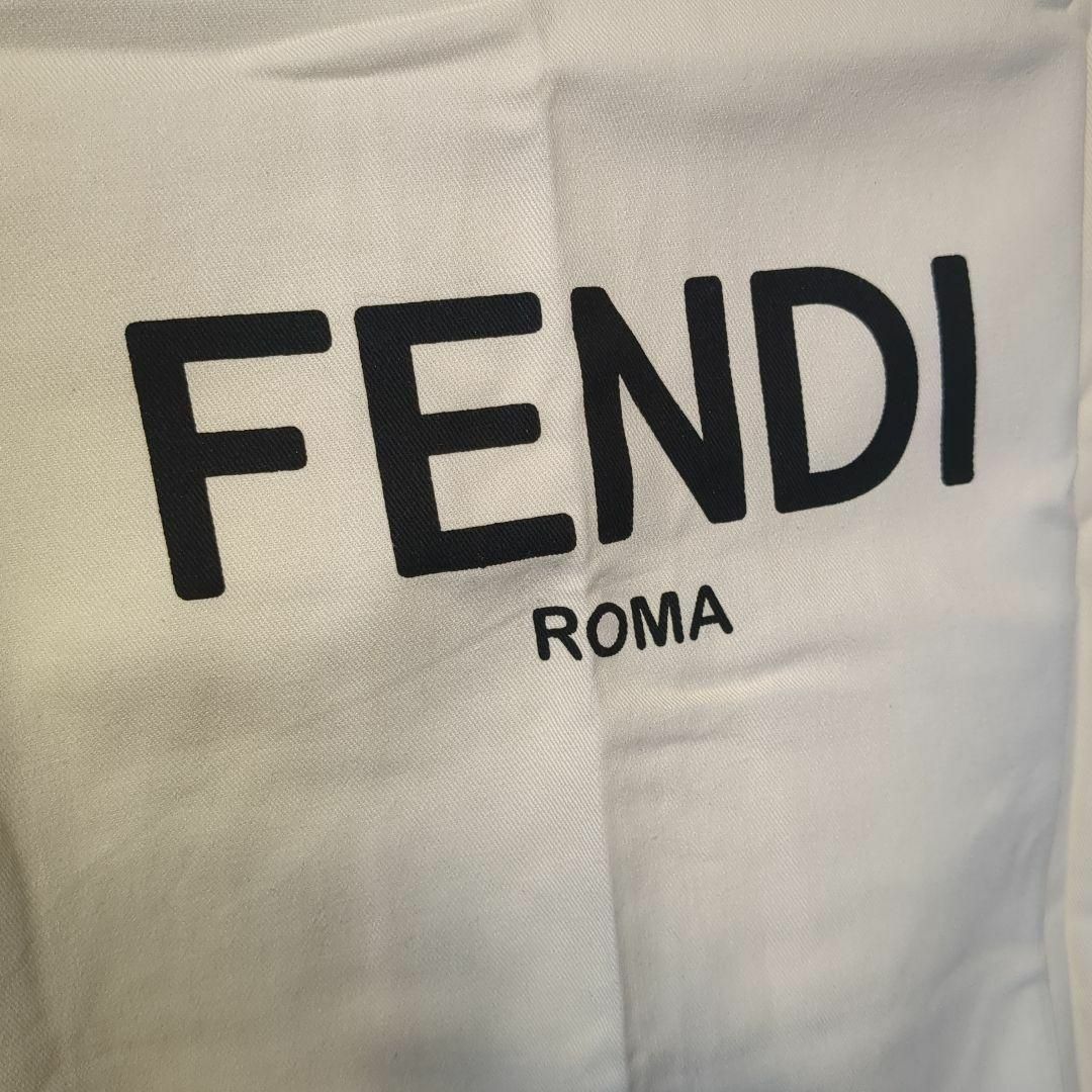 FENDI(フェンディ)のフェンディFENDI　袋　大 レディースのバッグ(ショップ袋)の商品写真