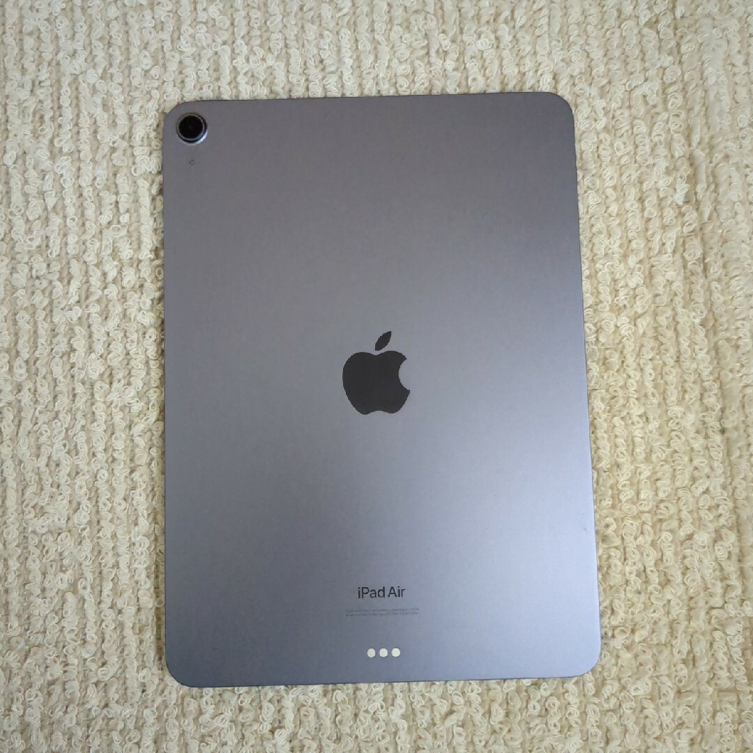 Apple(アップル)のiPad Air（第五世代）　Wi-Fi　64GB　パープル スマホ/家電/カメラのPC/タブレット(タブレット)の商品写真