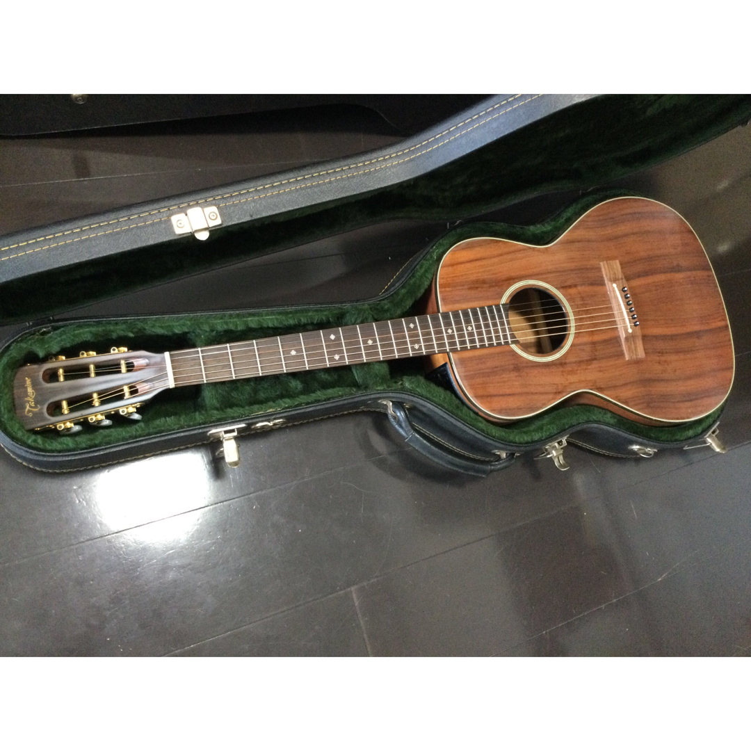 アコースティックギター　エレアコ　Takamine