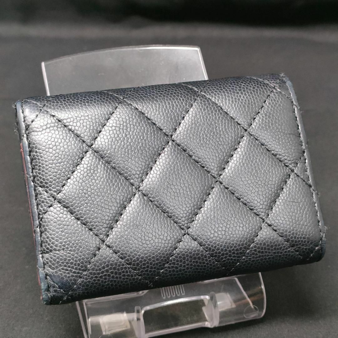 CHANEL(シャネル)のシャネル キャビアスキン マトラッセ 三つ折り財布 レディースのファッション小物(財布)の商品写真