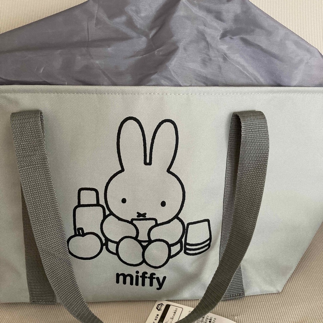 miffy(ミッフィー)のミッフィー　大容量バッグ　保冷バッグ　新品 レディースのバッグ(トートバッグ)の商品写真