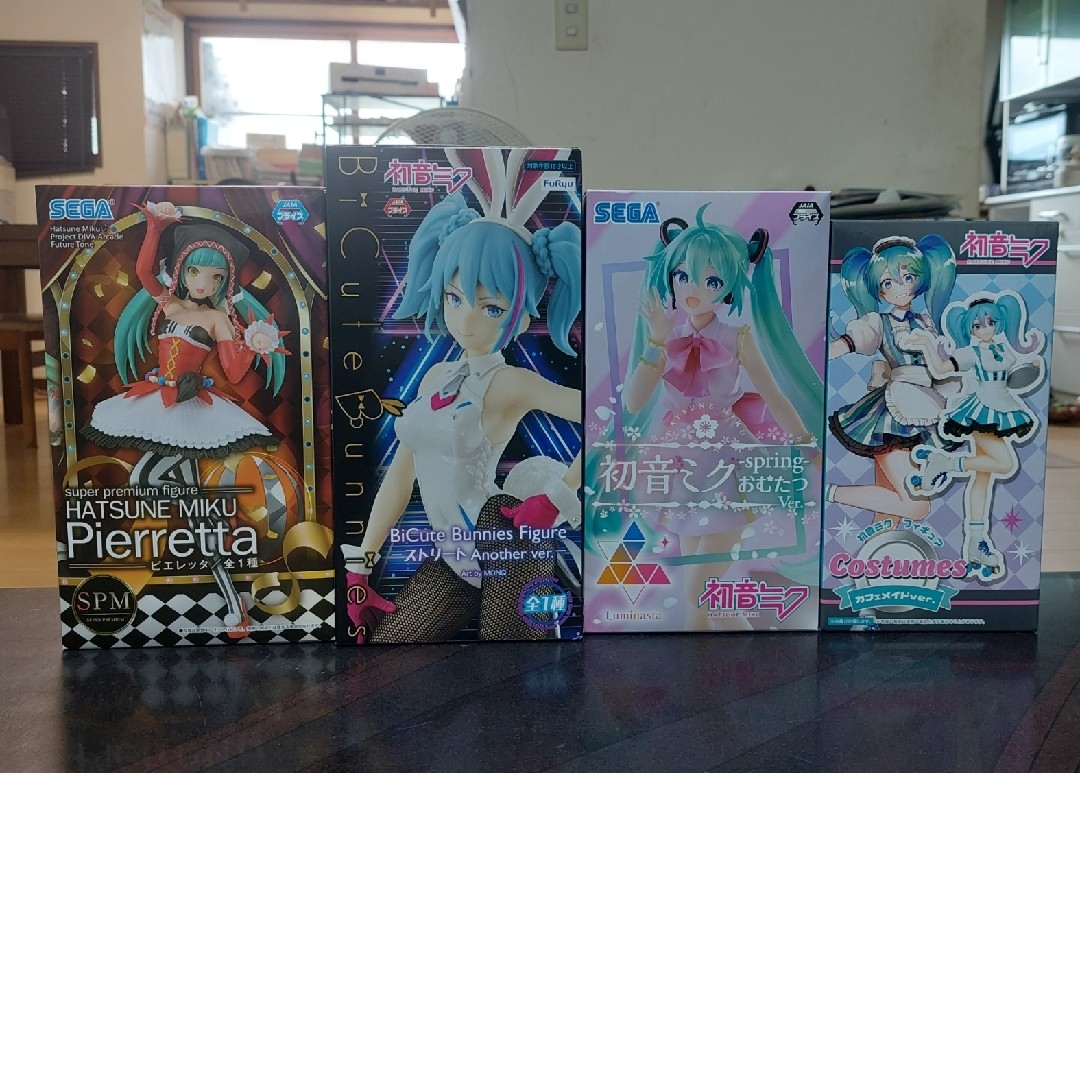 初音ミク　フィギュア4体セット エンタメ/ホビーのフィギュア(その他)の商品写真