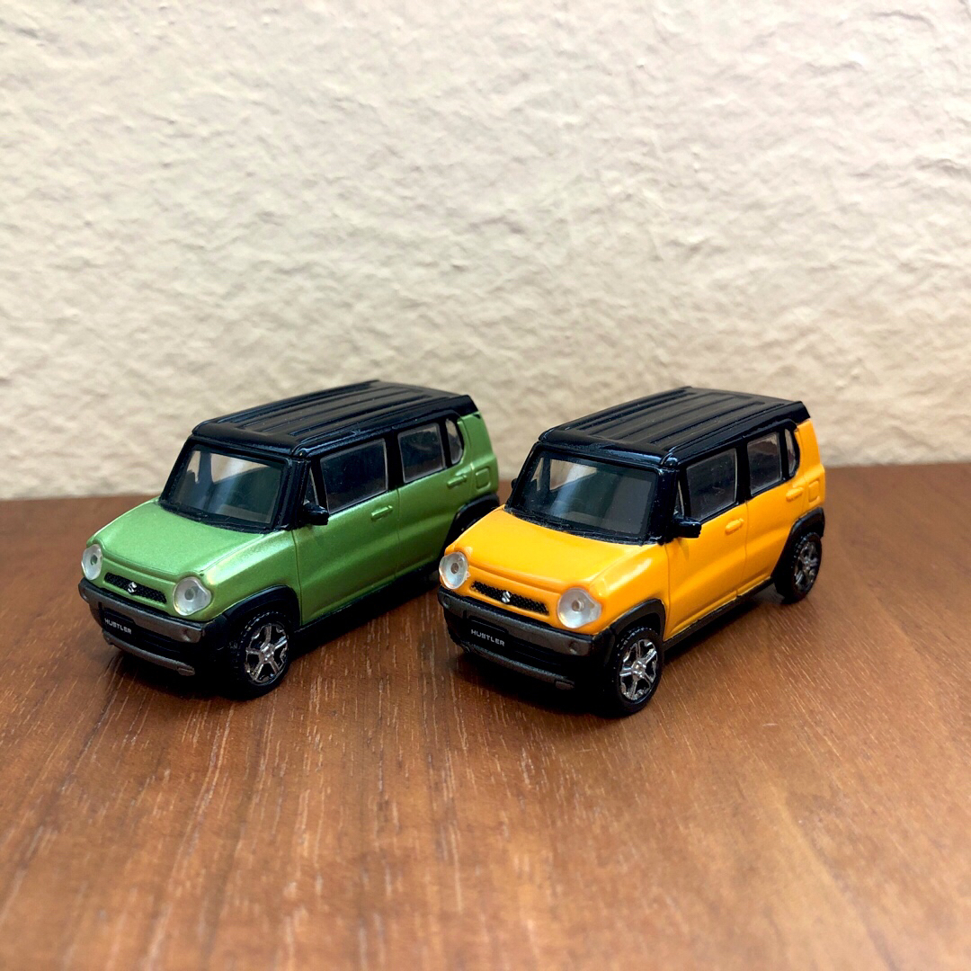 AOSHIMA(アオシマ)のSUZUKI 1/64ハスラーコレクション　アオシマ　 ガチャ　2台セット エンタメ/ホビーのおもちゃ/ぬいぐるみ(ミニカー)の商品写真