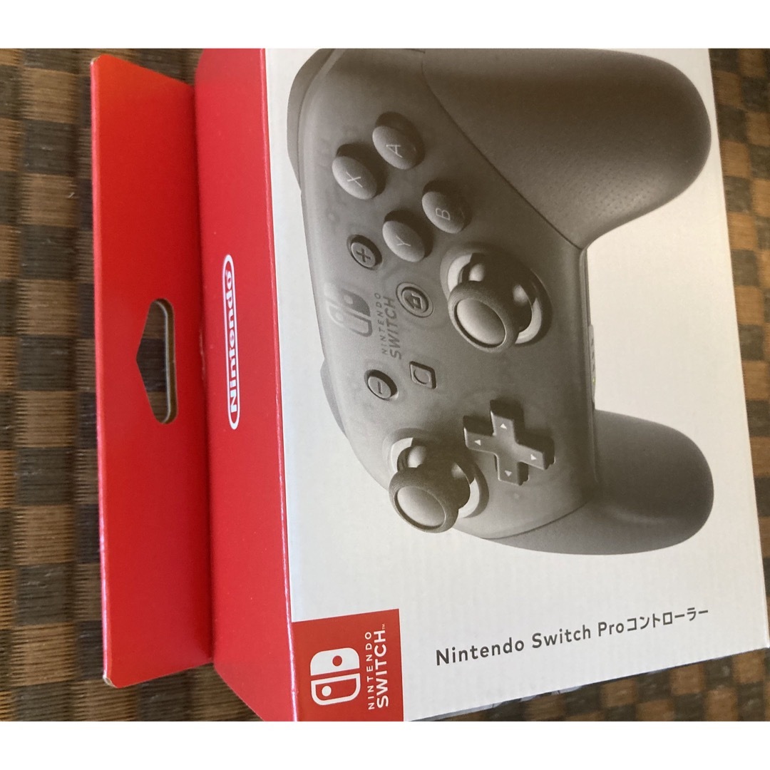 店舗領収書あり　新品　純正　SWITCH PRO プロ　コントローラー　プロコン