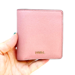 フルラ(Furla)の【美品】FURLA フルラ コンパクト 二つ折り財布 ピンク 箱付き(財布)