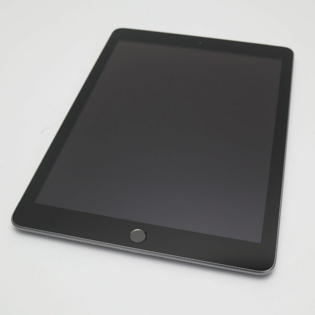 超美品 SIMフリー iPad 第5世代 32GB グレイ - タブレット