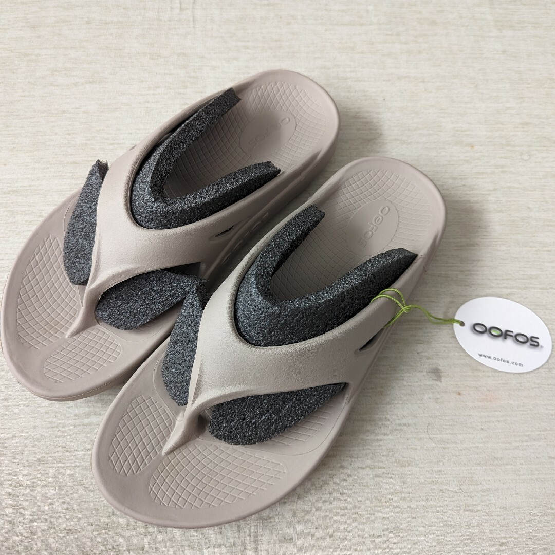 OOFOS(ウーフォス)のウーフォス　サンダル メンズの靴/シューズ(サンダル)の商品写真