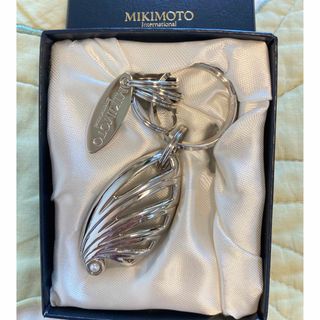 ミキモト(MIKIMOTO)のMIKIMOTOパール付きキーホルダー新品未使用(キーホルダー)